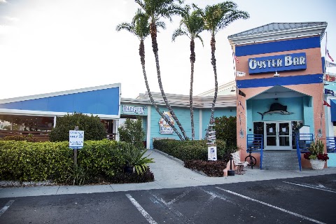 Anna Maria Oyster Bar Landside in Bradenton